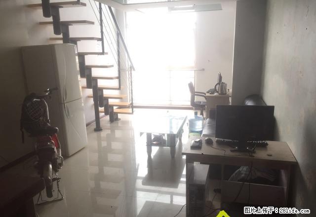 《信義房产》 长乐宫附近 精装复式公寓 简单大气 家具齐 - 房屋出租 - 房屋租售 - 呼和浩特分类信息 - 呼和浩特28生活网 hu.28life.net